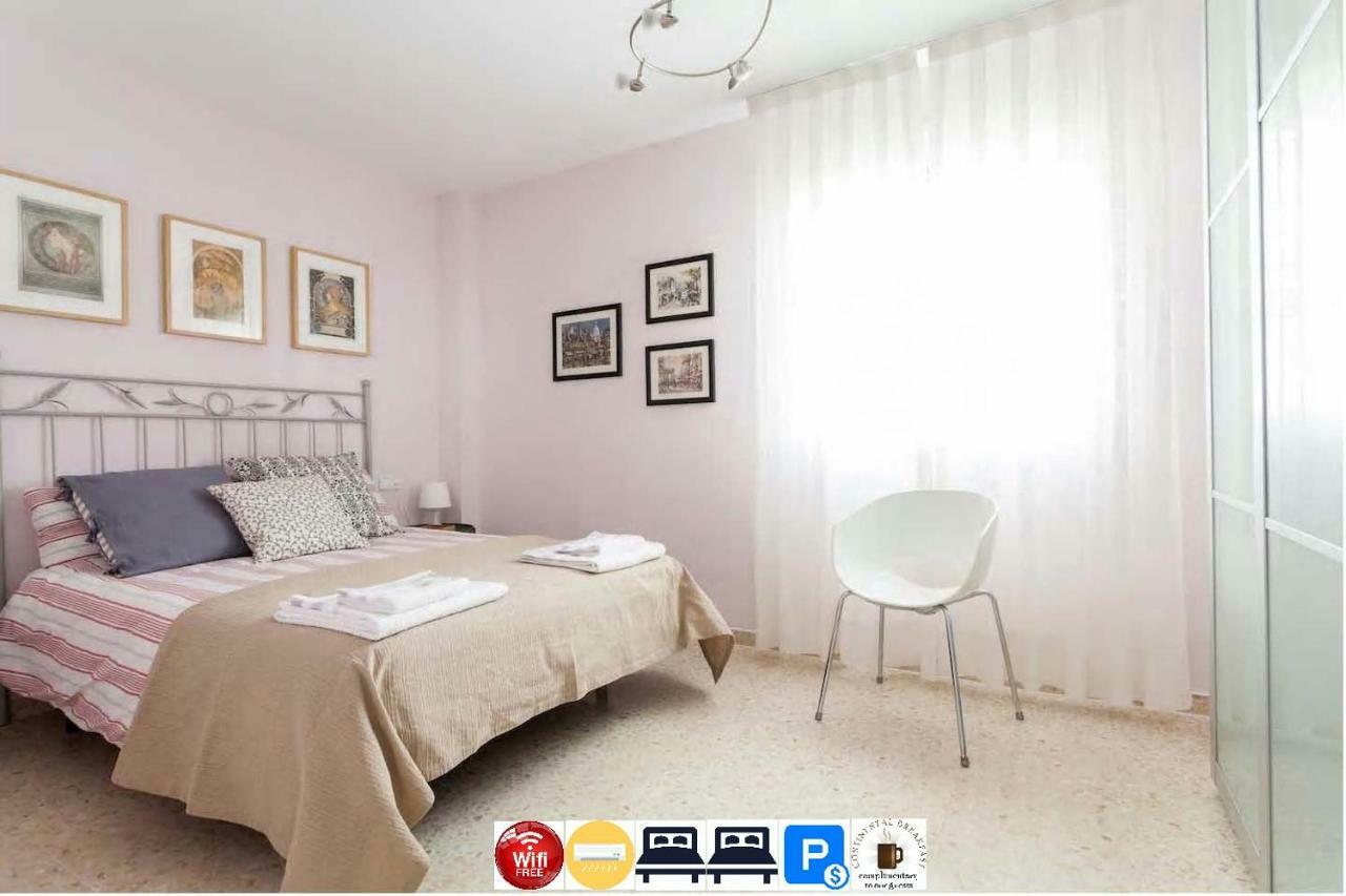 Apartamento Jardin De Santa Paula Sevilla Dış mekan fotoğraf